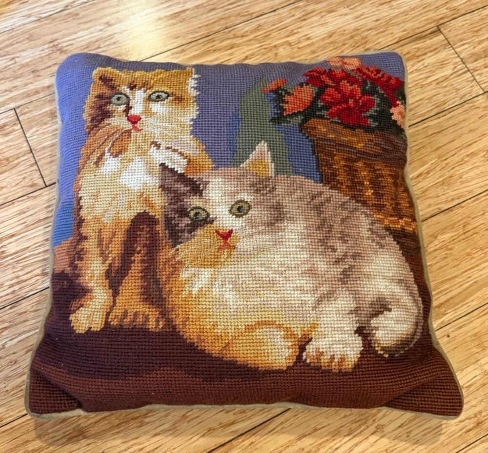 VTG Cat Needlepoint Pillow Cottage Grannycore 14x14 Zip Close Imperial Elegance